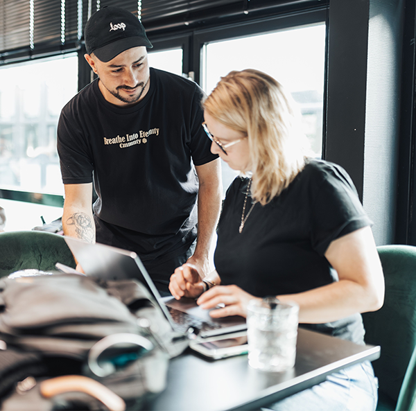 Create news, updates, and announcements for your B2B Webshop and Sales Agent portal — without technical work.